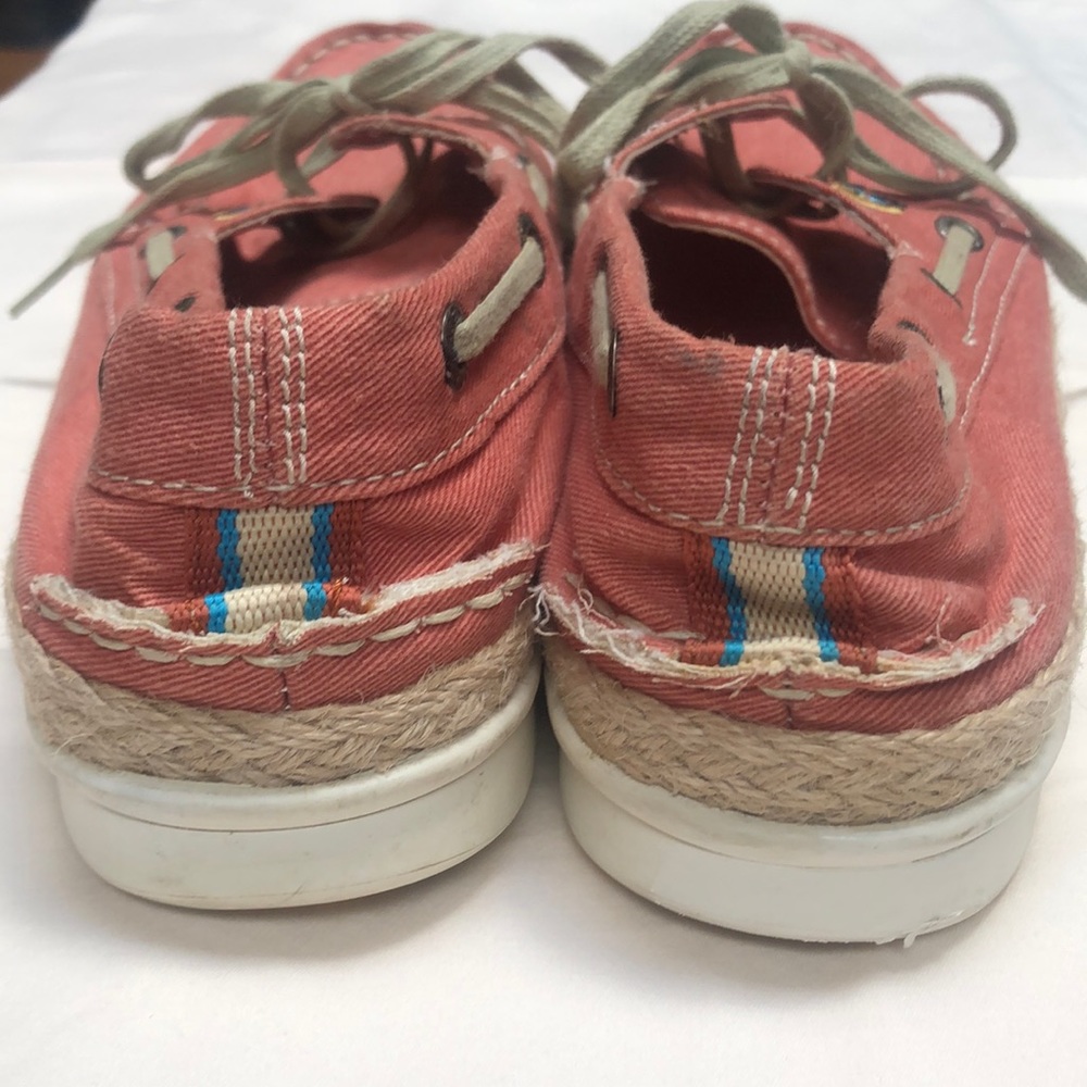 Margaritaville summer shoes. Size 9. - Picture 4 of 6